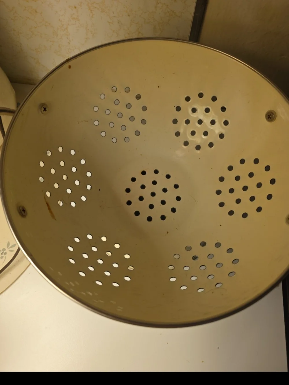 Vintage Marmalade Goose Colander